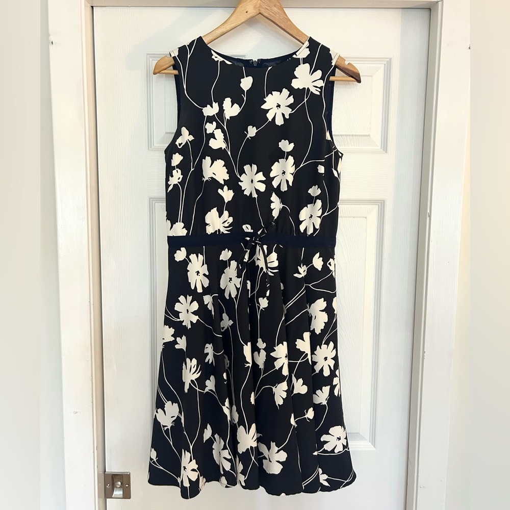 Floral Sleeveless Navy and White Dress